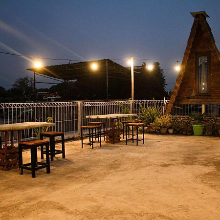 Super Oyo Capital O 2258 Santana Syariah Guest House Kartosuro Kültér fotó