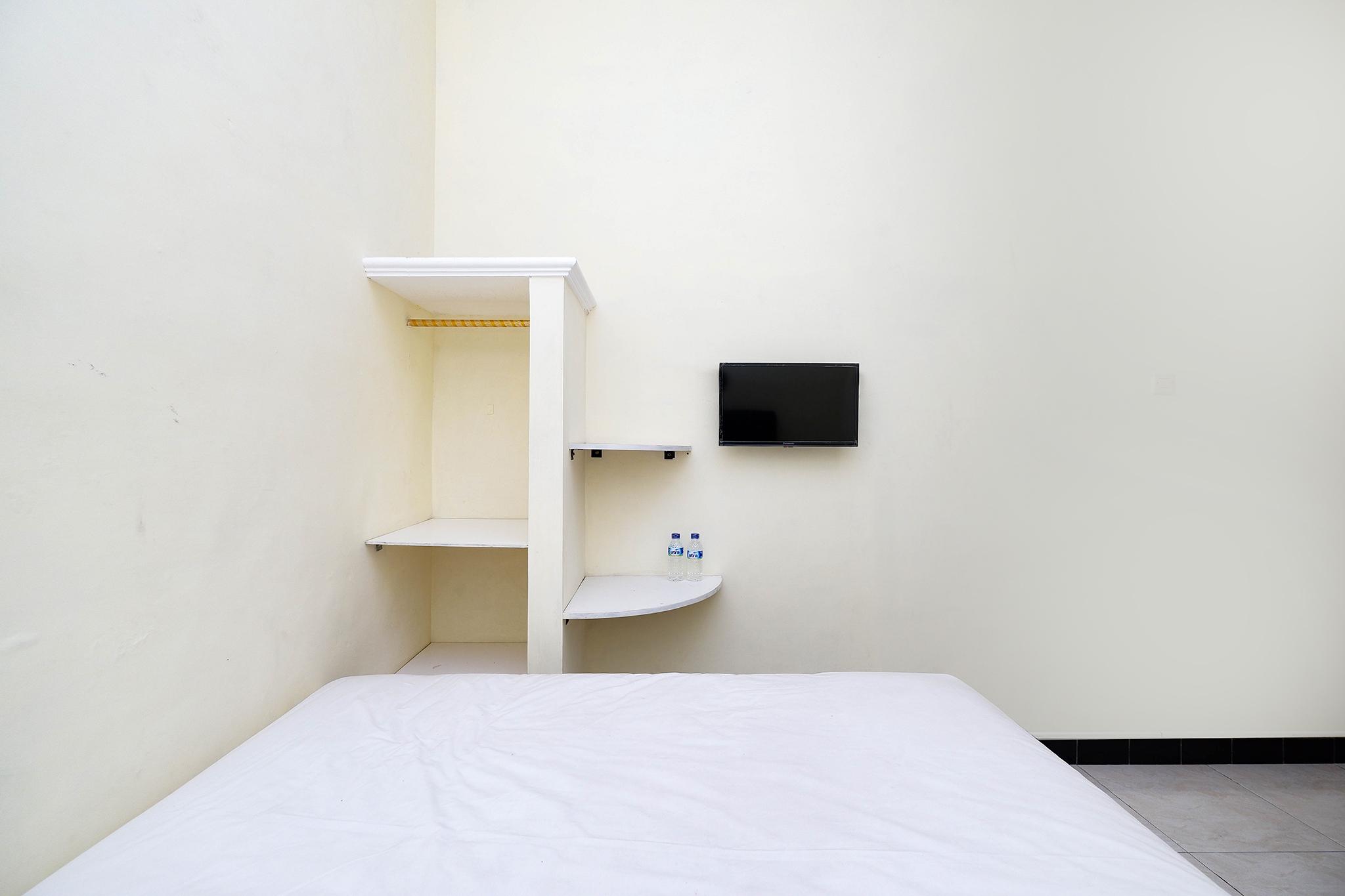 Super Oyo Capital O 2258 Santana Syariah Guest House Kartosuro Kültér fotó