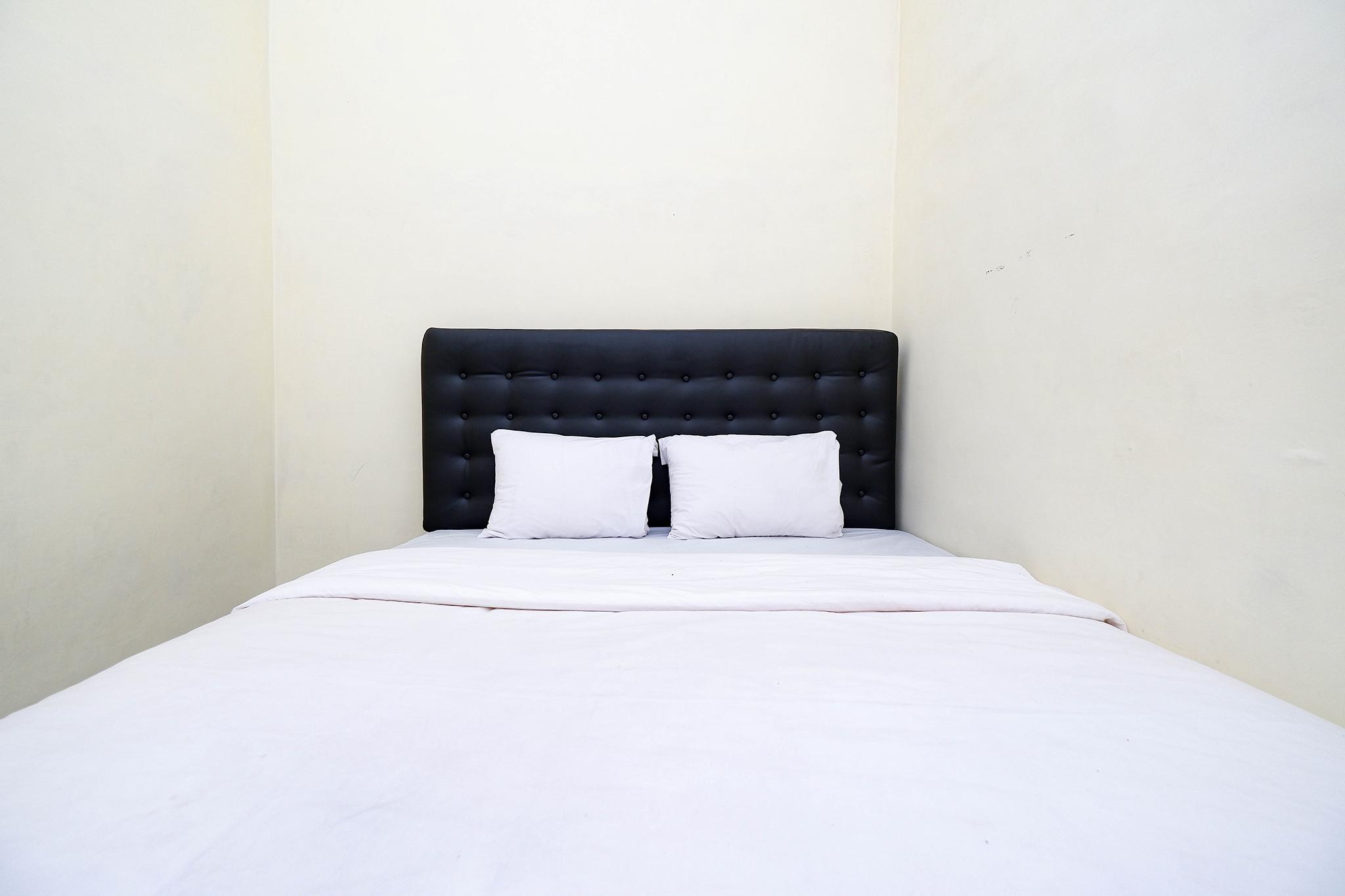 Super Oyo Capital O 2258 Santana Syariah Guest House Kartosuro Kültér fotó