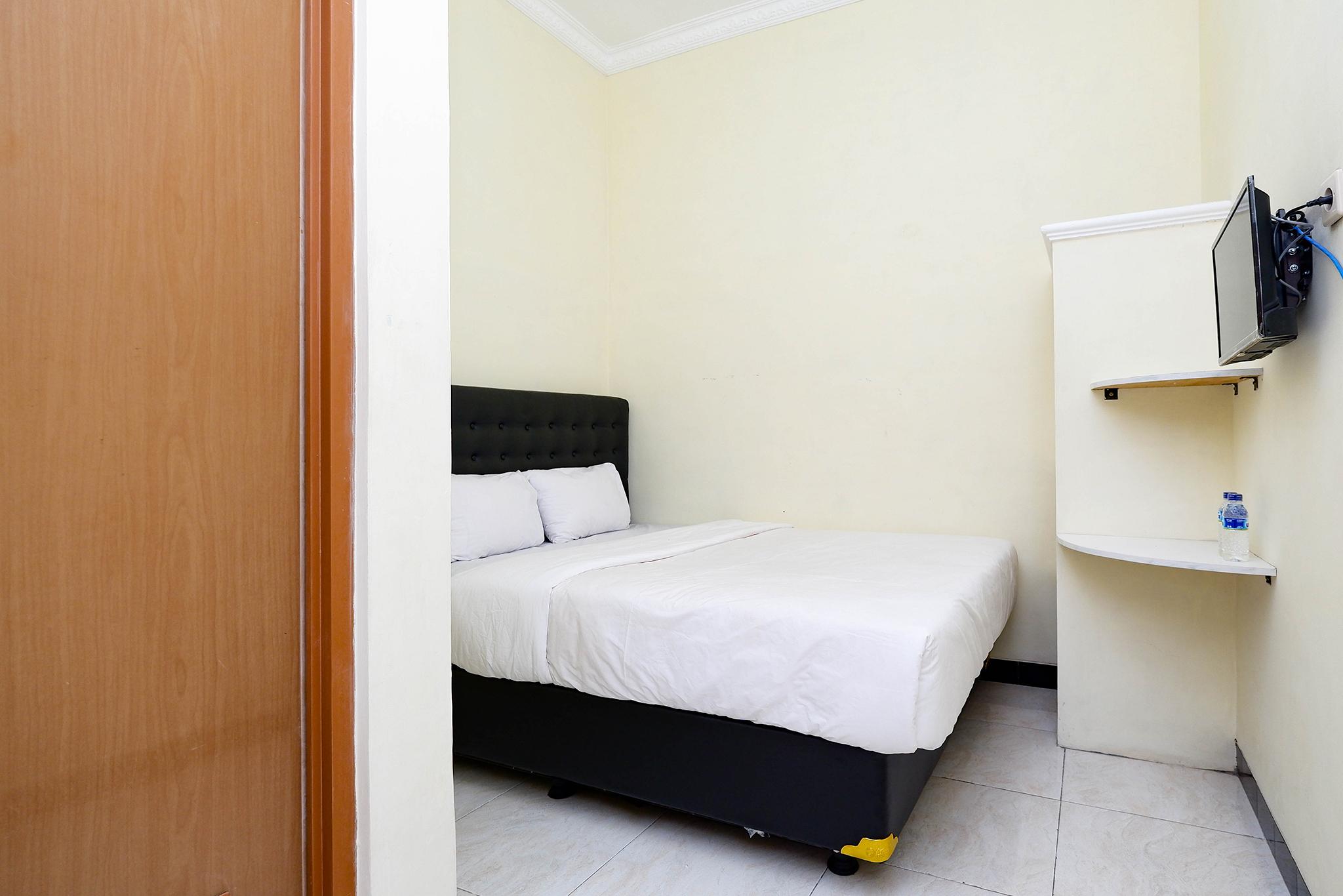 Super Oyo Capital O 2258 Santana Syariah Guest House Kartosuro Kültér fotó