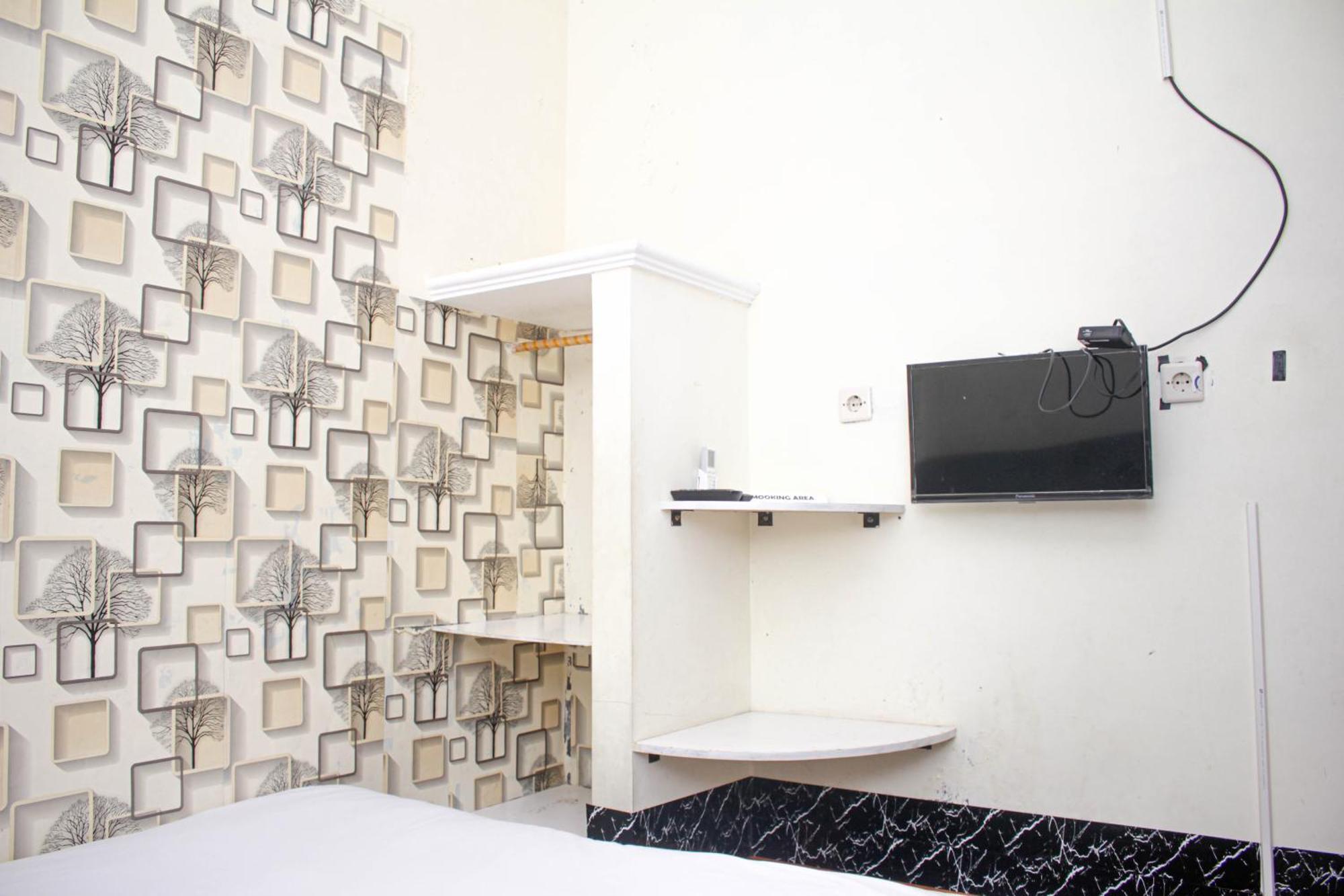 Super Oyo Capital O 2258 Santana Syariah Guest House Kartosuro Kültér fotó